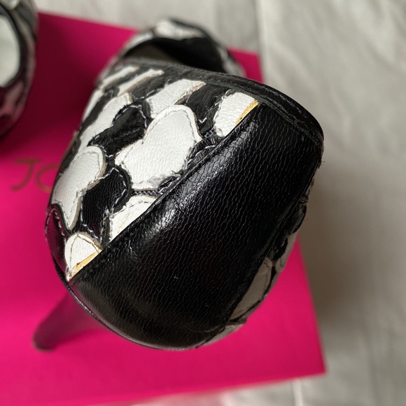 BETSY JOHNSON black and white heart peep toe pumps - Picture 11 of 12